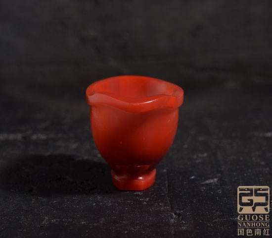 苏工精雕器皿南红玛瑙 杯