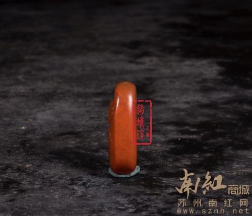 弥勒佛 苏工南红玛瑙精雕小挂件
