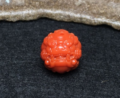 龙珠 瑞兽貔貅瓦西料南红苏工圆珠雕刻