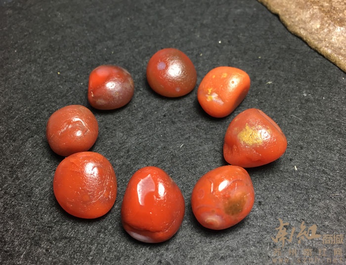 天然南红籽料手串 颗颗独籽皮纹老气
