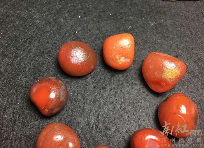 天然南红籽料手串 颗颗独籽皮纹老气